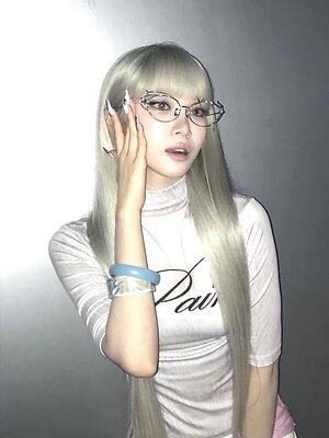 Kim Chaewon leaked photo #13
