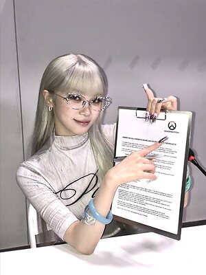 Kim Chaewon leaked photo #14