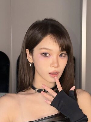 Kim Chaewon leaked photo #34