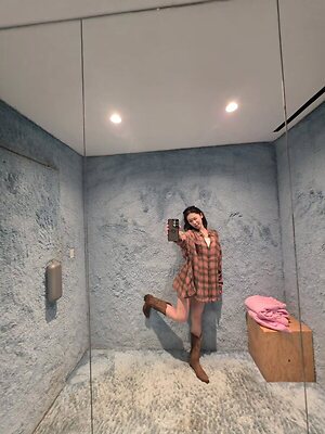 Kim Chaewon leaked photo #74