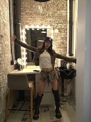 Kim Chaewon leaked photo #95
