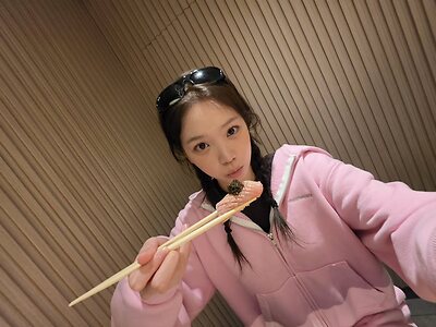 Kim Chaewon leaked photo #114