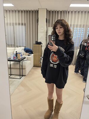Kim Chaewon leaked photo #143