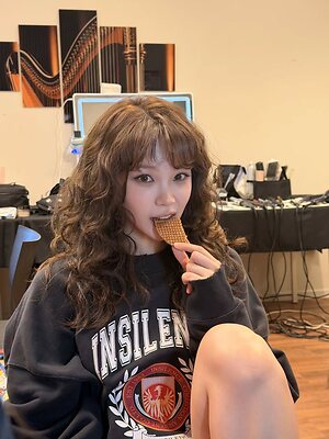 Kim Chaewon