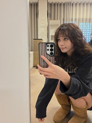 Kim Chaewon leaked photo #152