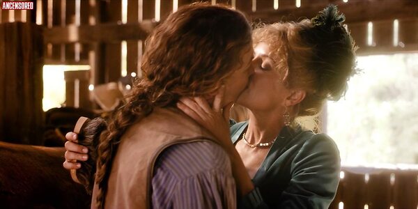 Kim Dickens leaked photo #13