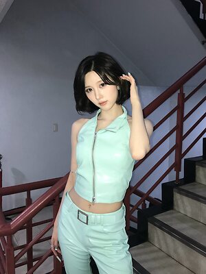 Kim Ga-eul leaked photos