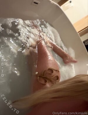 Kim Jule Nude Leaked Photo #4005