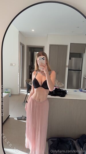 Kim Jule Nude Leaked Photo #36