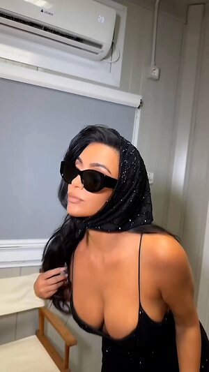 Kim Kardashian Hot leaked photo #77