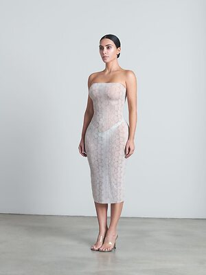 Kim Kardashian pink lingerie leaked photo #5
