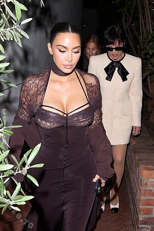 Kim Kardashian photo