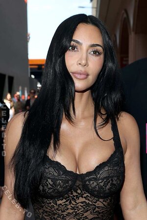 Kim Kardashian photo
