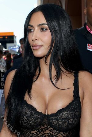 Kim Kardashian photo