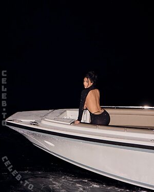 Kim Kardashian photo