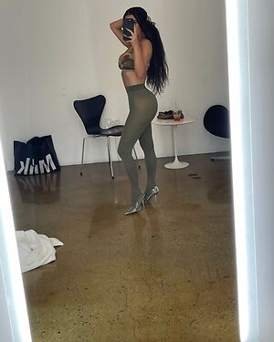 Kim Kardashian leaked photo #300