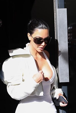 Kim Kardashian leaked photo #320