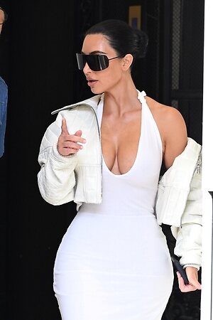 Kim Kardashian leaked photo #324