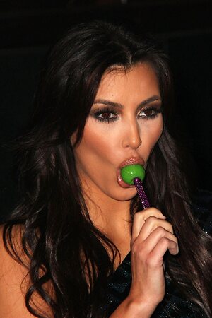 Kim Kardashian leaked photo #481