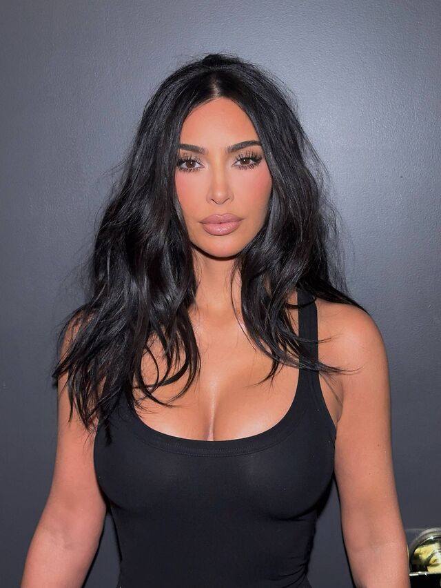 Kim Kardashian leaked photos