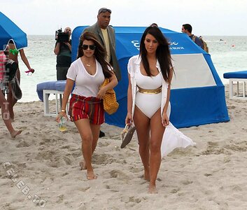 Kim Kardashian leaked photo #588