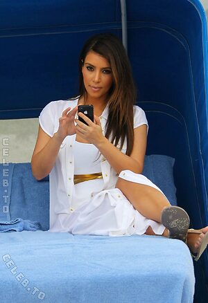 Kim Kardashian leaked photo #595