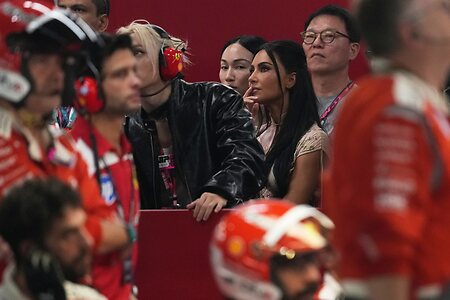 Kim Kardashian leaked photo #675