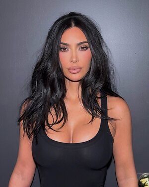 Kim Kardashian leaked photo #1055