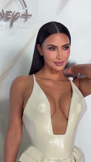 Kim Kardashian leaked photo #1065