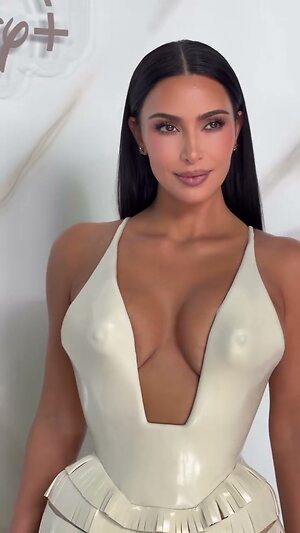 Kim Kardashian leaked photo #1073