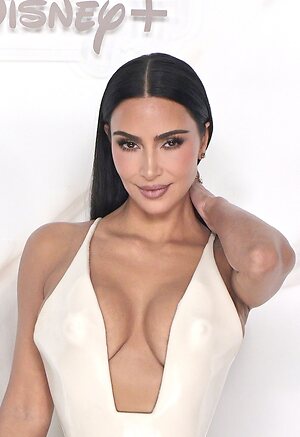 Kim Kardashian leaked photo #1094