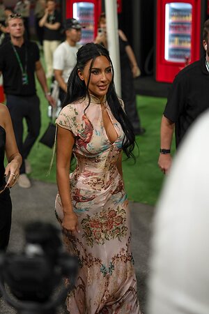 Kim Kardashian leaked photo #1161
