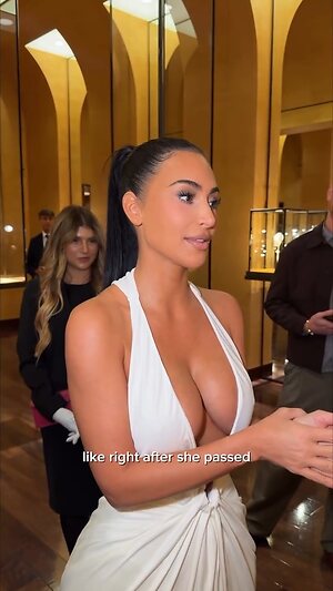 Kim Kardashian leaked photo #1170