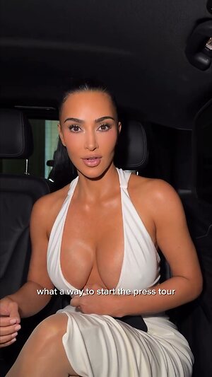 Kim Kardashian leaked photo #1177