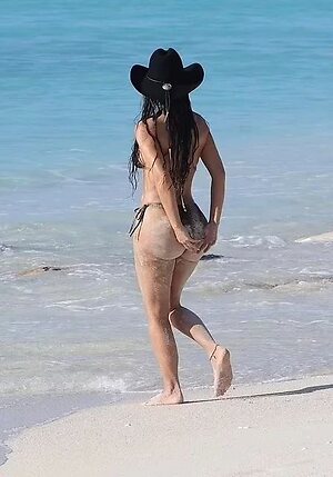 Kim Kardashian leaked photo #1221