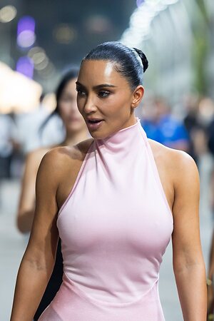 Kim Kardashian leaked photo #1377