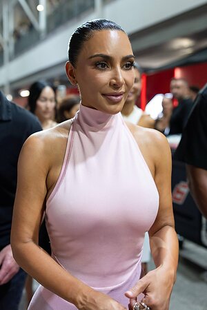 Kim Kardashian leaked photo #1379