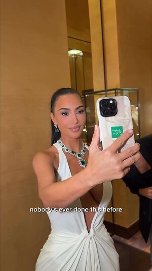 Kim Kardashian leaked photo #1390