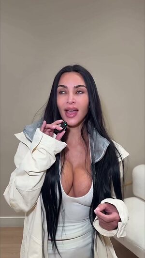 Kim Kardashian leaked photo #1406
