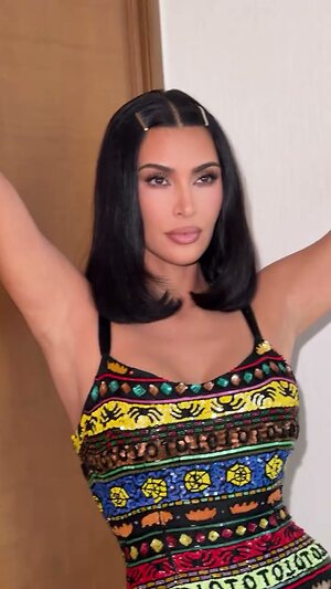 Kim Kardashian leaked photo #1418