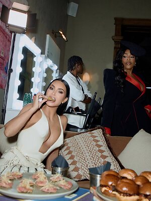 Kim Kardashian leaked photo #1453