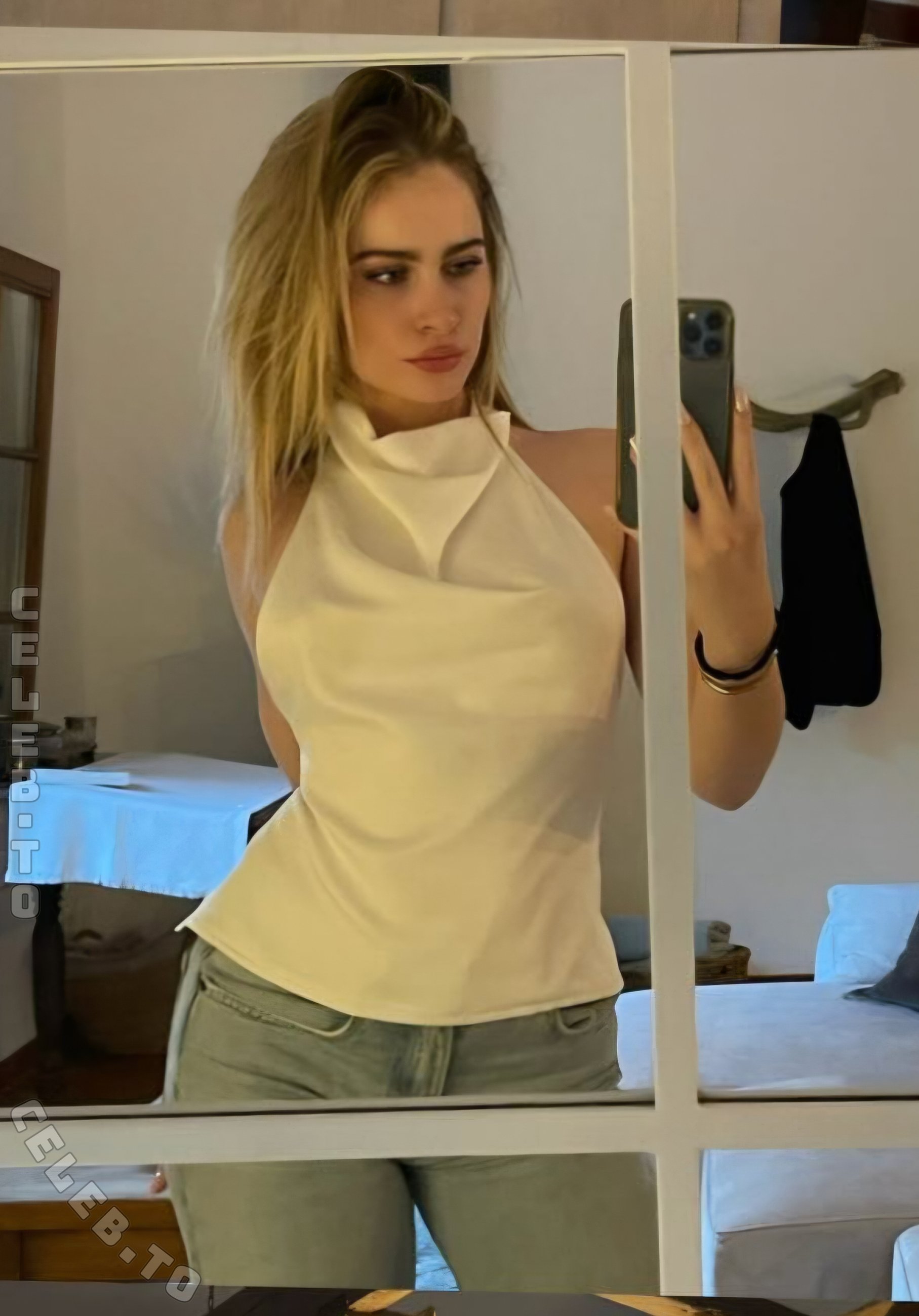 Kim Sara photo