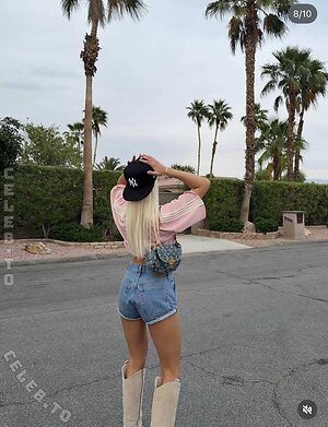 Kim Schiele Nude Leaked Photo #22