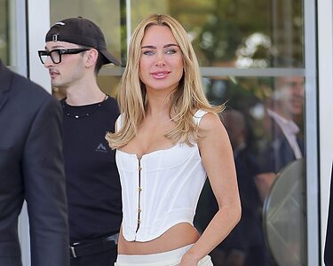 Kimberley Garner leaked photo #367