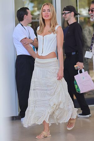 Kimberley Garner leaked photo #368