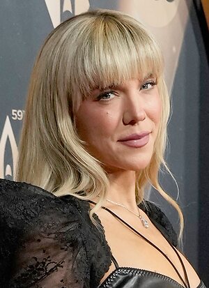 Kimberly Perry leaked photo #4