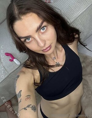 Kimberly van de Kamp Nude Leaked Photo #8