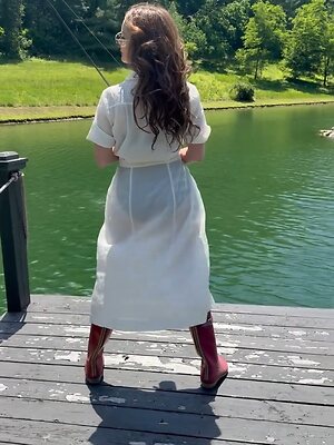 Kimberly Williams-Paisley leaked photo #4