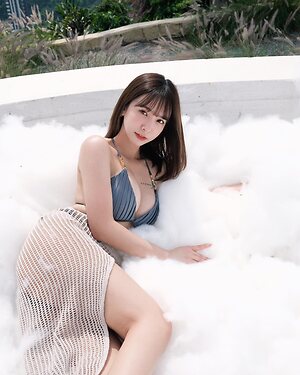 Kimi leaked photo #10