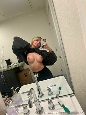 Kimmy Granger Nude Leaked Photo #19